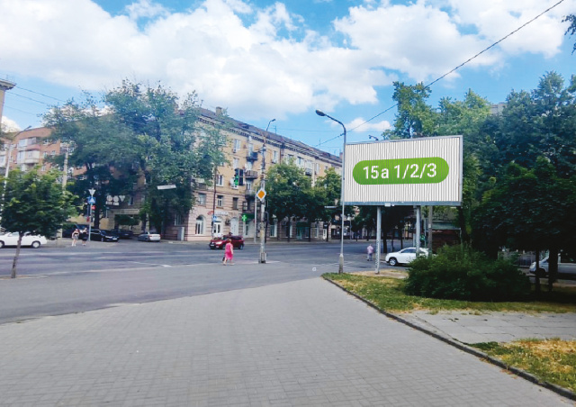 Призма 6x3,  пр. Соборний вул. Тургенєва, призма